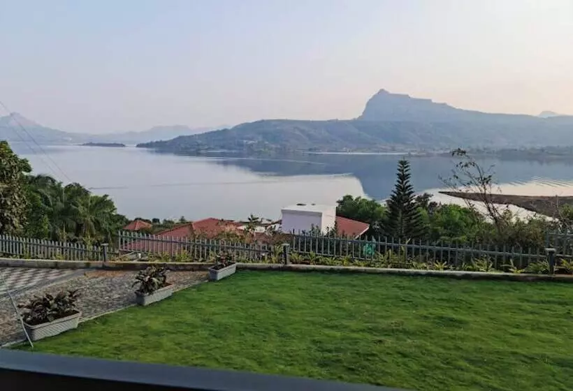 Hotelli Jumbo Paradise