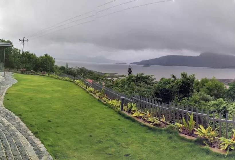 Hotelli Jumbo Paradise