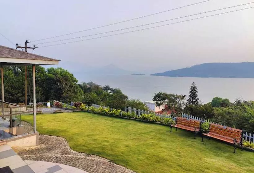 Hotelli Jumbo Paradise