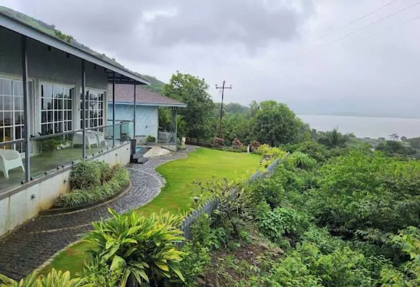 Hotelli Jumbo Paradise