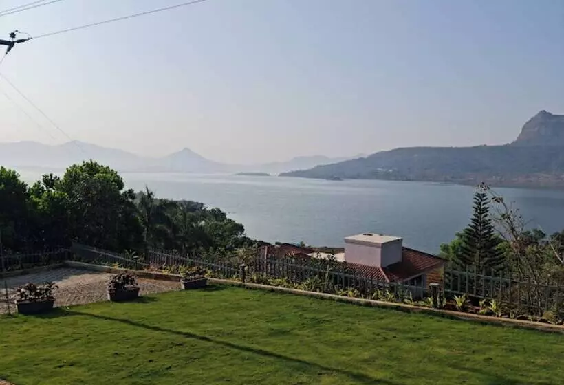 Hotelli Jumbo Paradise