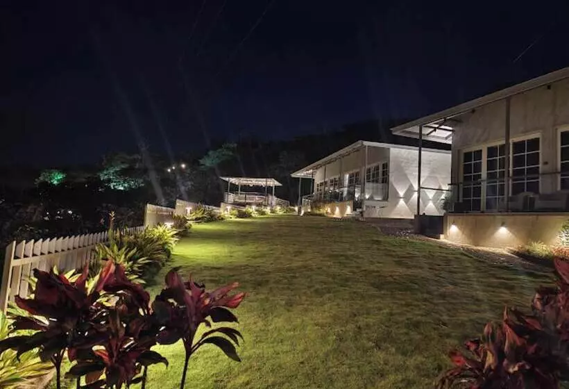 Hotelli Jumbo Paradise