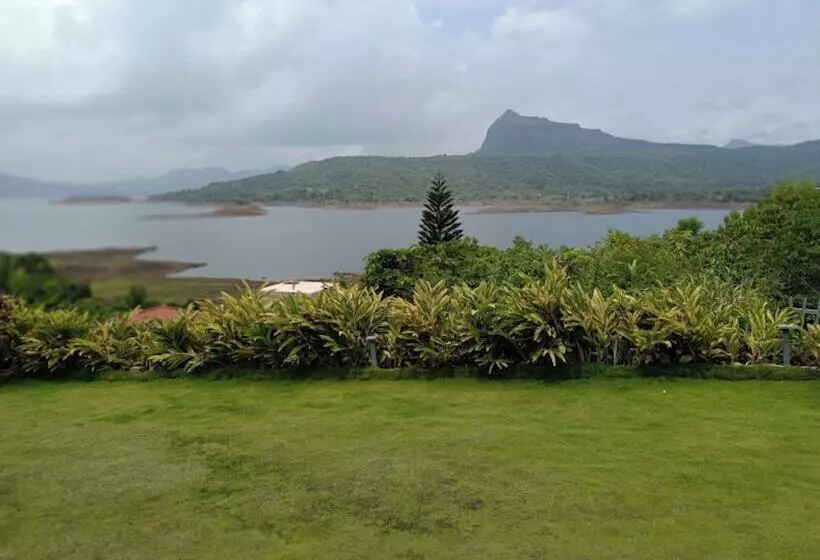 Hotelli Jumbo Paradise