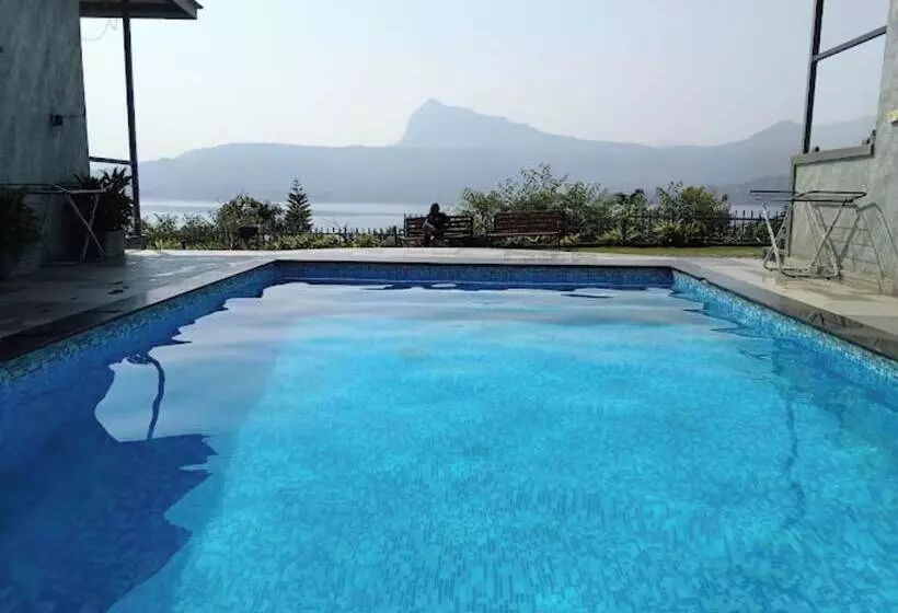 Hotelli Jumbo Paradise