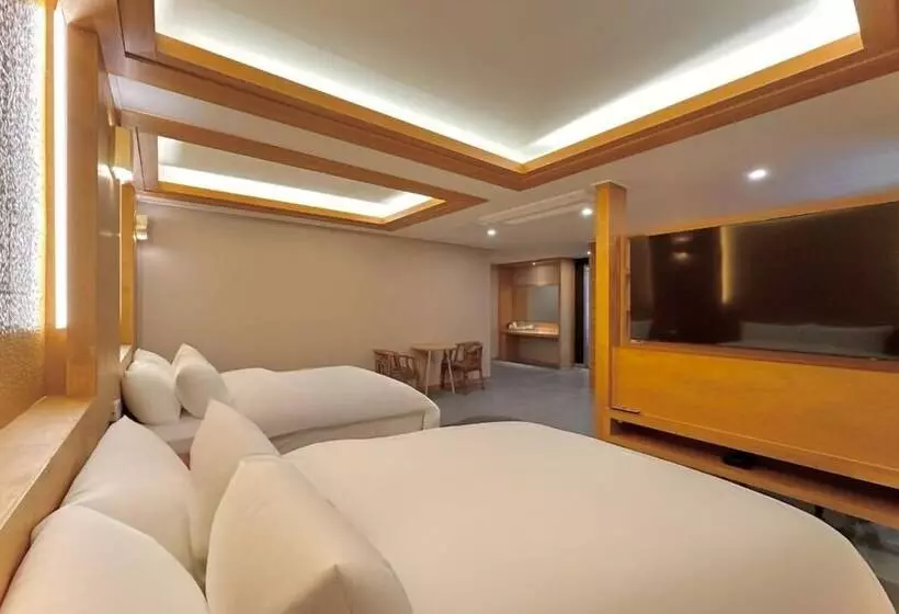 Hotelli Sokcho Mir