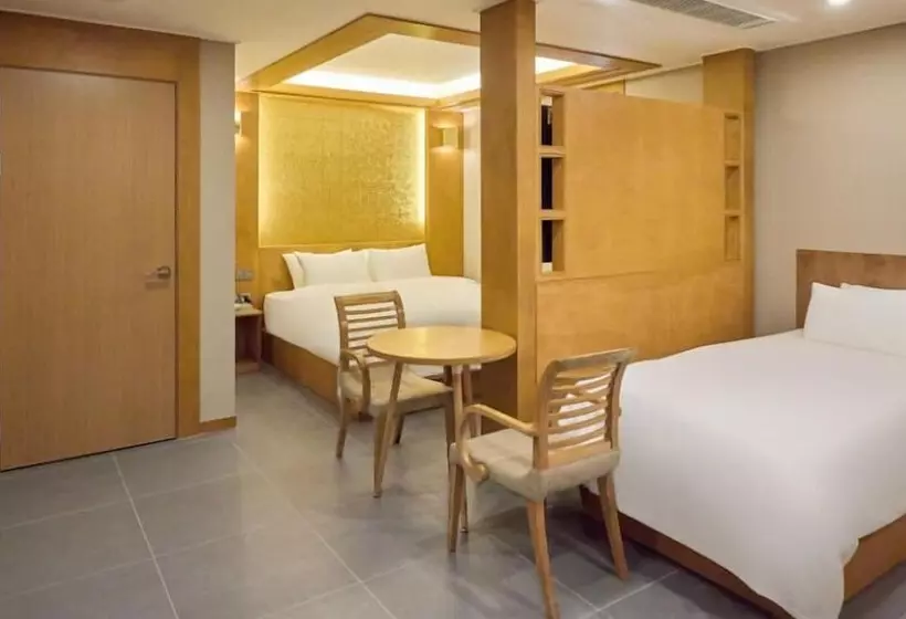 Hotelli Sokcho Mir