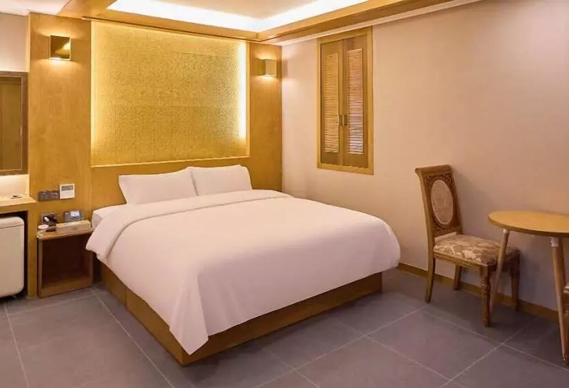 Hotelli Sokcho Mir