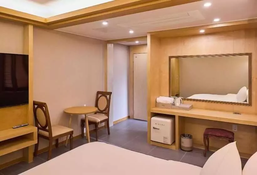 Hotelli Sokcho Mir