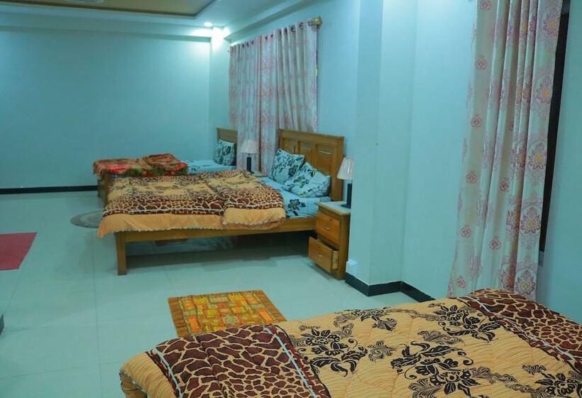 هتل Snow Land Murree