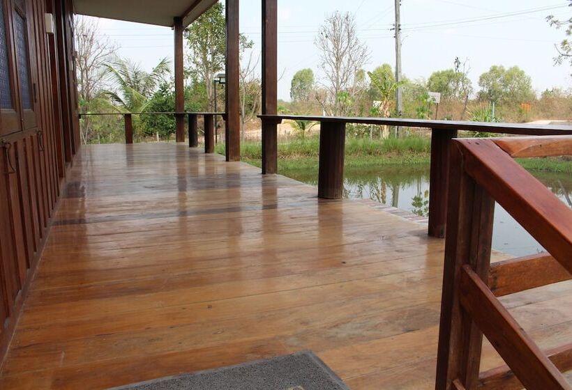 Hotel Baan Suan Mulberry Farmstay