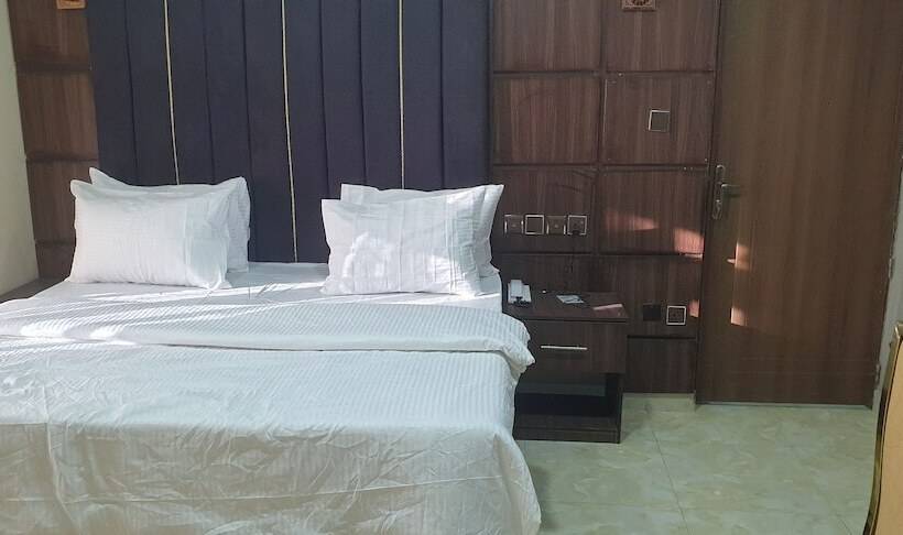 هتل Davina Hill Resorts And