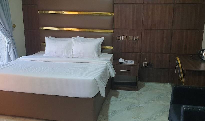 هتل Davina Hill Resorts And