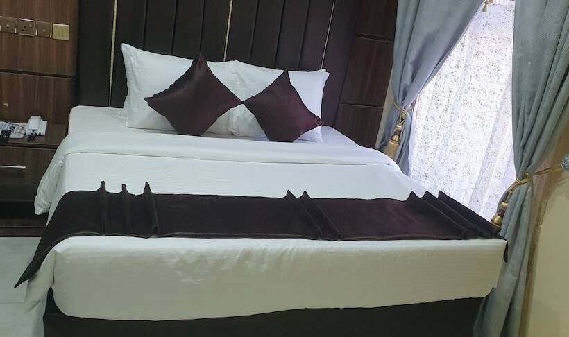 هتل Davina Hill Resorts And