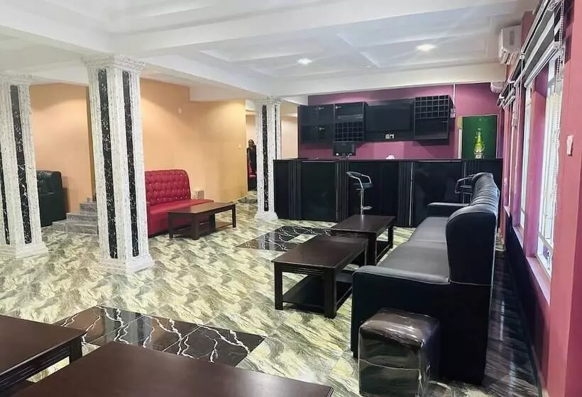 هتل Davina Hill Resorts And