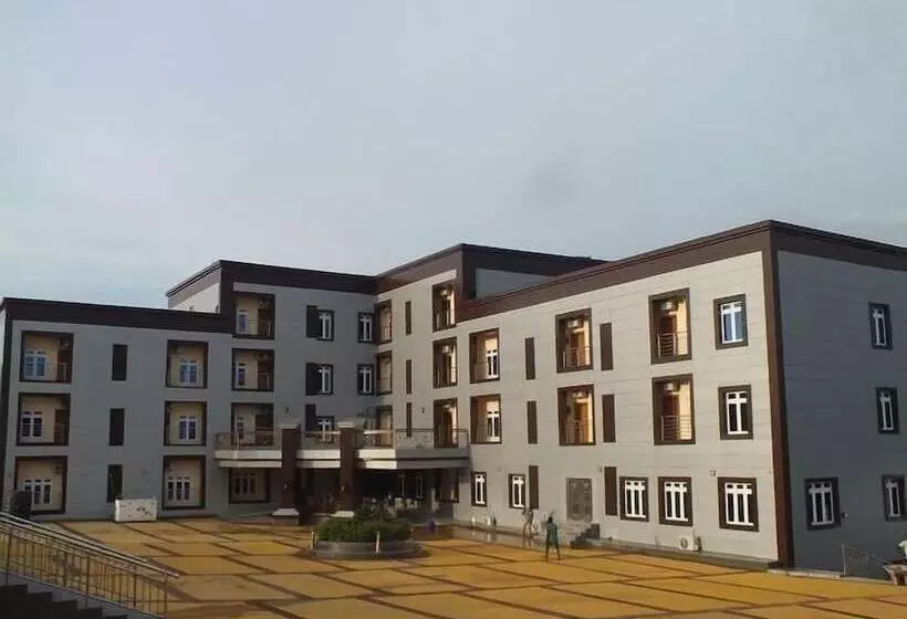 هتل Davina Hill Resorts And