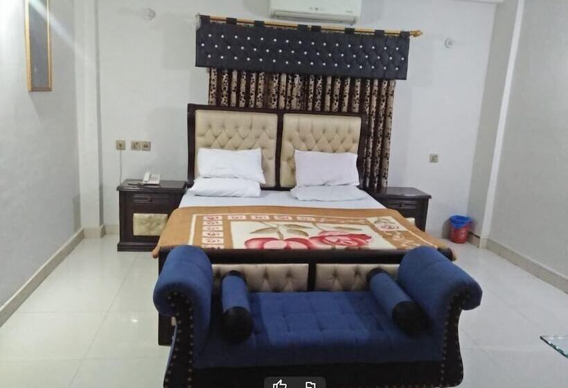 هتل Decent Lodges