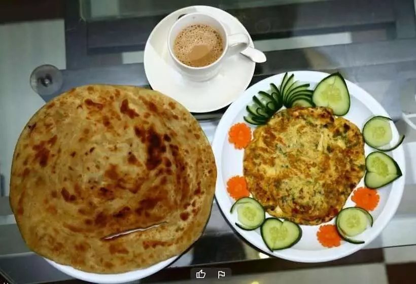 هتل Decent Lodges