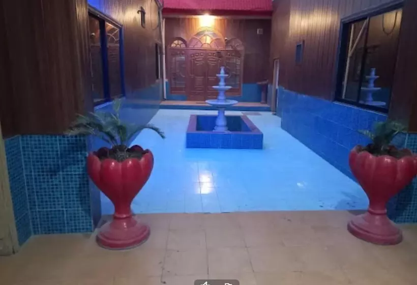 هتل Decent Lodges