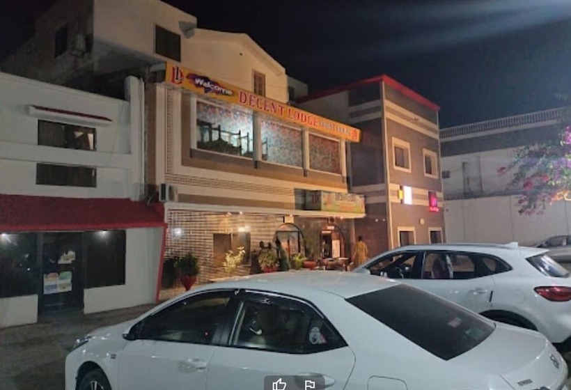 هتل Decent Lodges