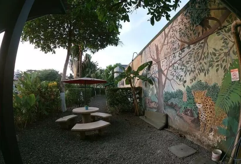 ホテル Perico Azul