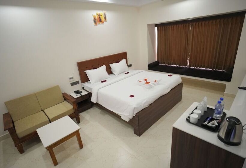 בית מלון כפרי Seasons