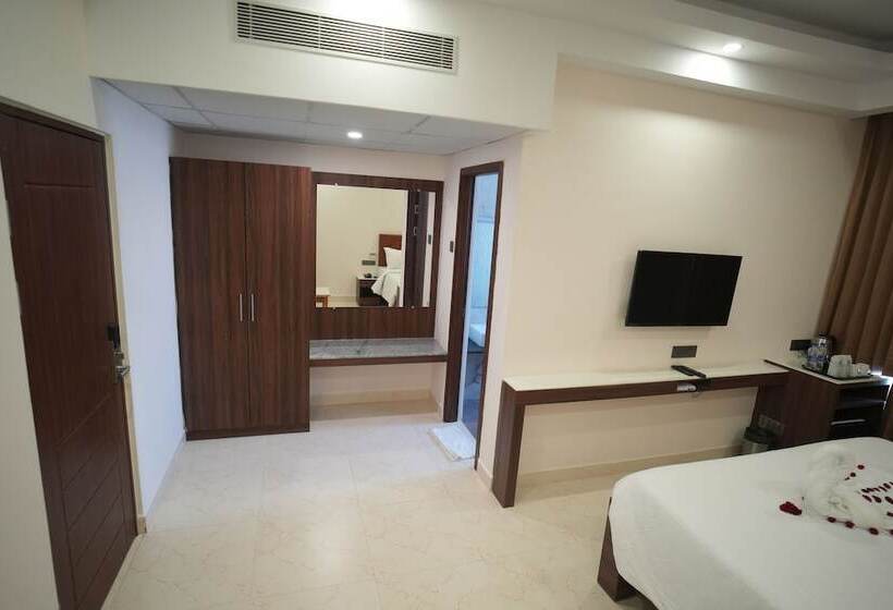 בית מלון כפרי Seasons