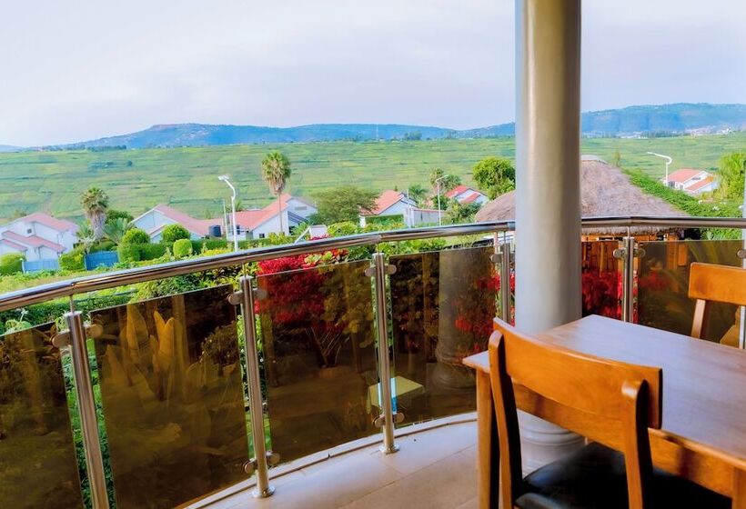 هتل The Little Hill Boutique