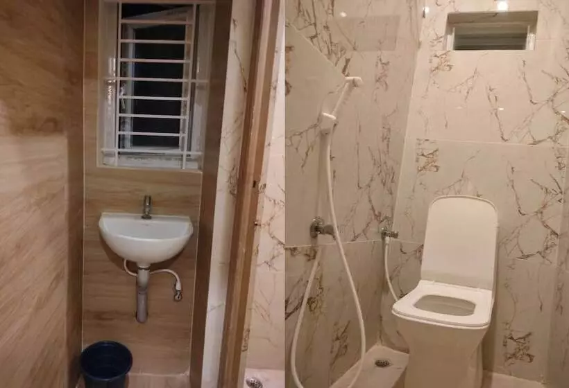 ホテル Vamsi Residency