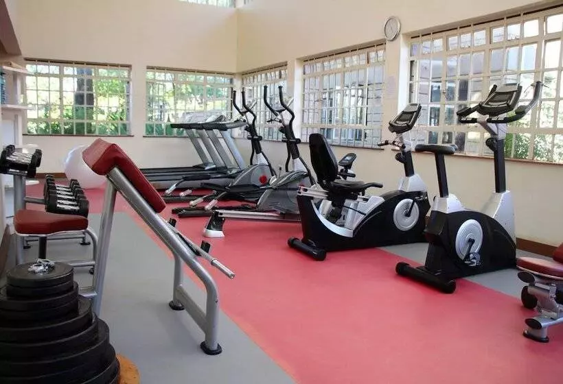 Kusyombunguo Hotel Lukenya