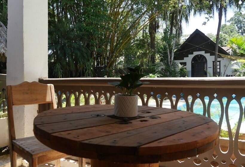 هتل Mandacaru Puerto Viejo