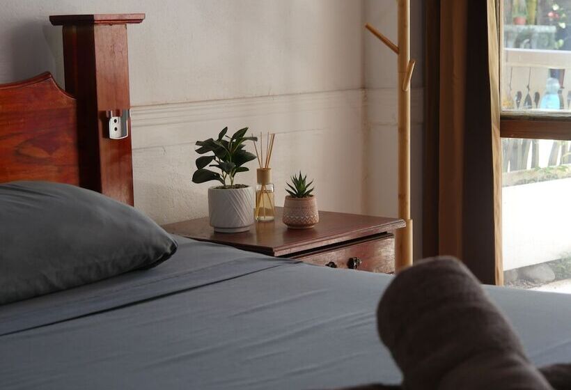 هتل Mandacaru Puerto Viejo