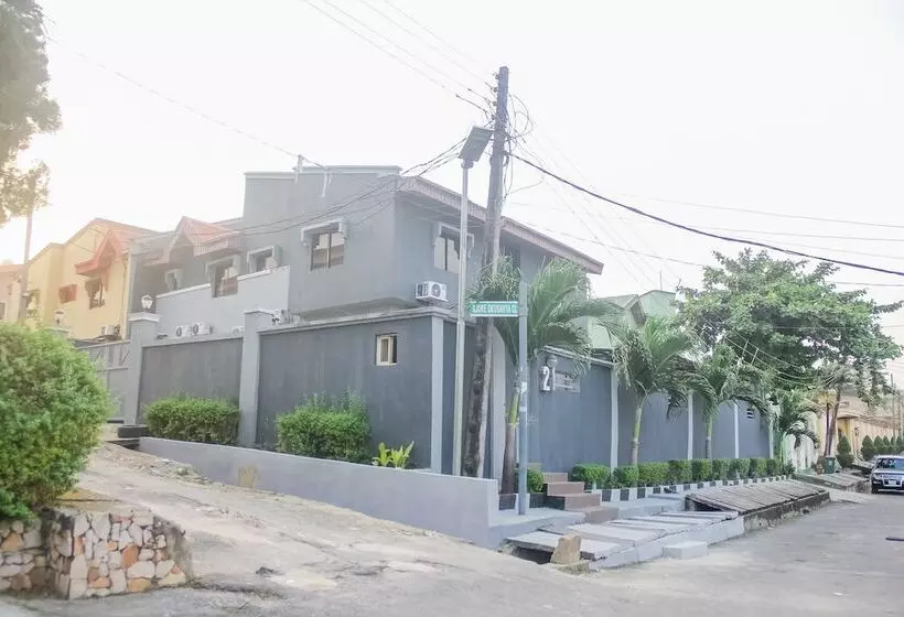 Morada Hotels Ltd