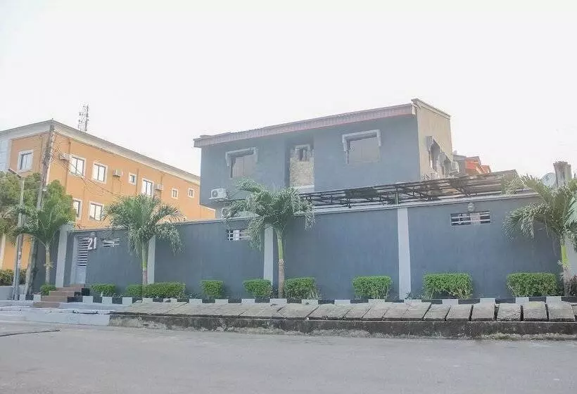 Morada Hotels Ltd