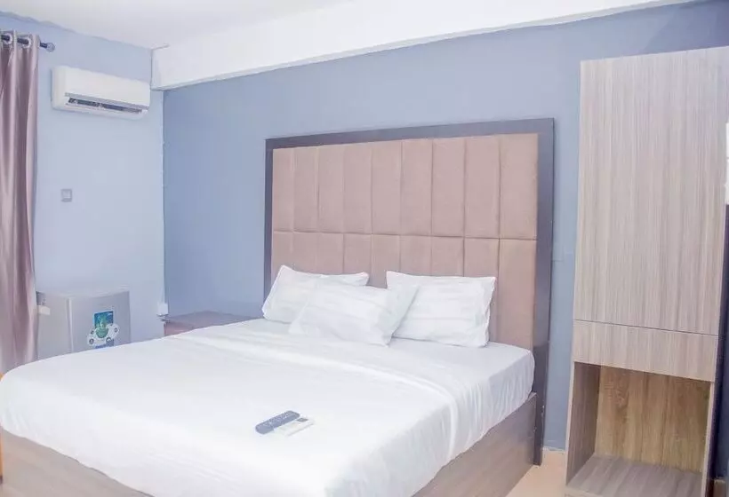 Morada Hotels Ltd