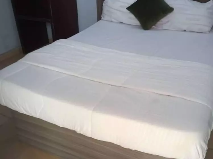 Morada Hotels Ltd