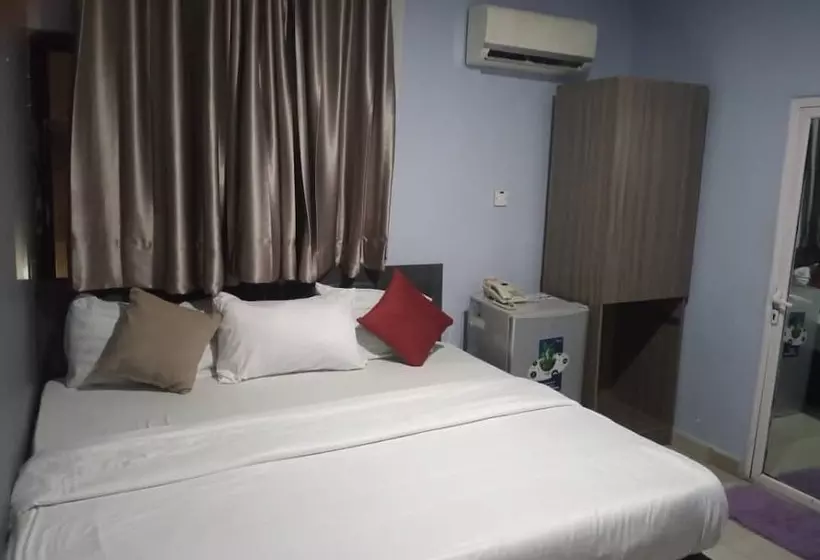 Morada Hotels Ltd