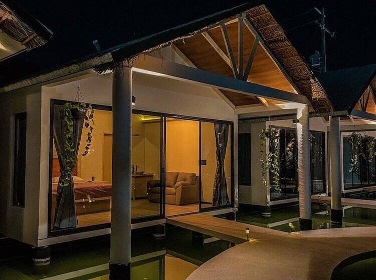 Río Hotel Y Glamping