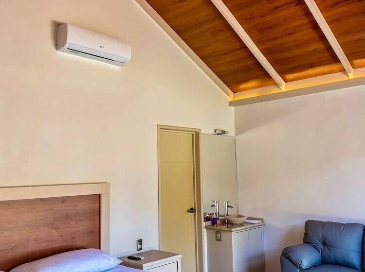 Río Hotel Y Glamping