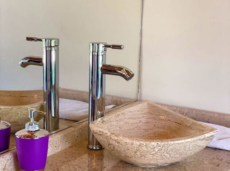 Río Hotel Y Glamping