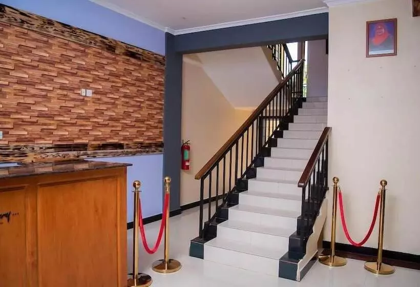 Hotelli Arusha Diplomat