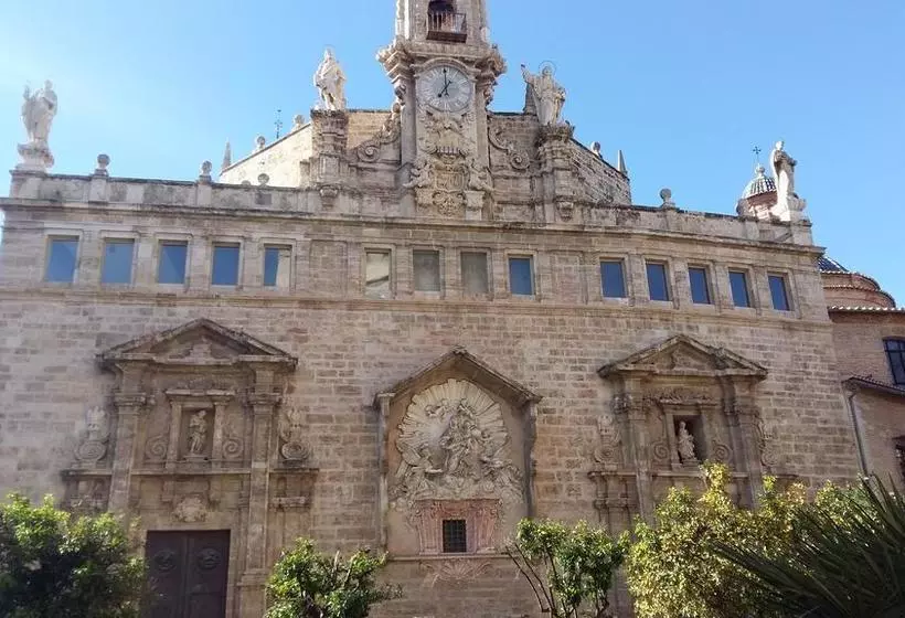 ユースホステル Habitaciones Barcelonina
