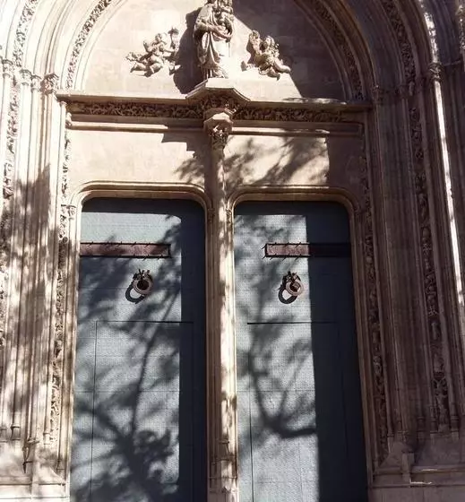 ユースホステル Habitaciones Barcelonina