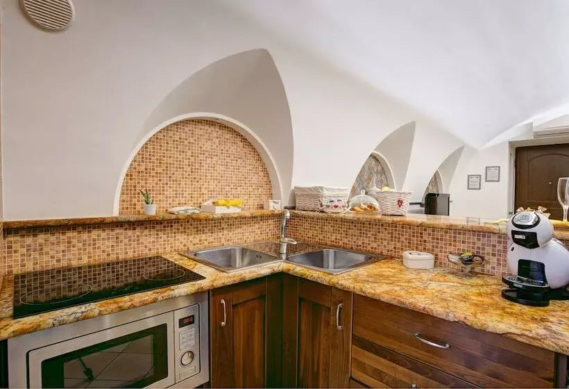 Aamiaismajoitus (B&B) Cuore Di Sorrento Suites