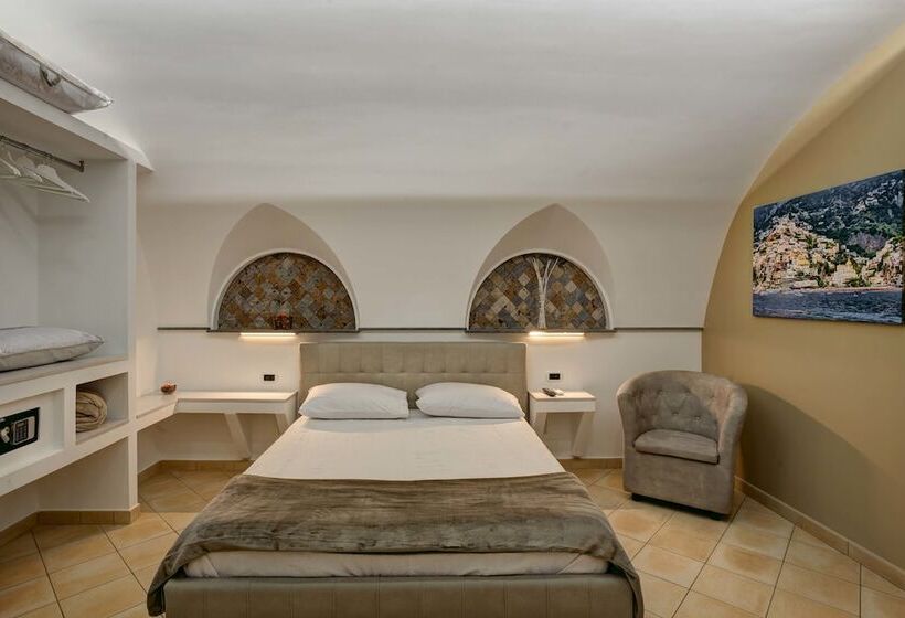 민박 Cuore Di Sorrento Suites