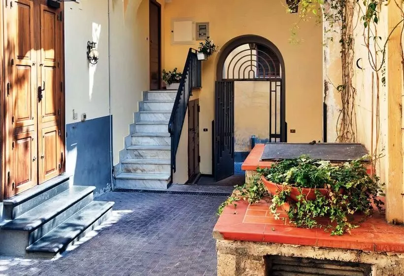 Aamiaismajoitus (B&B) Cuore Di Sorrento Suites