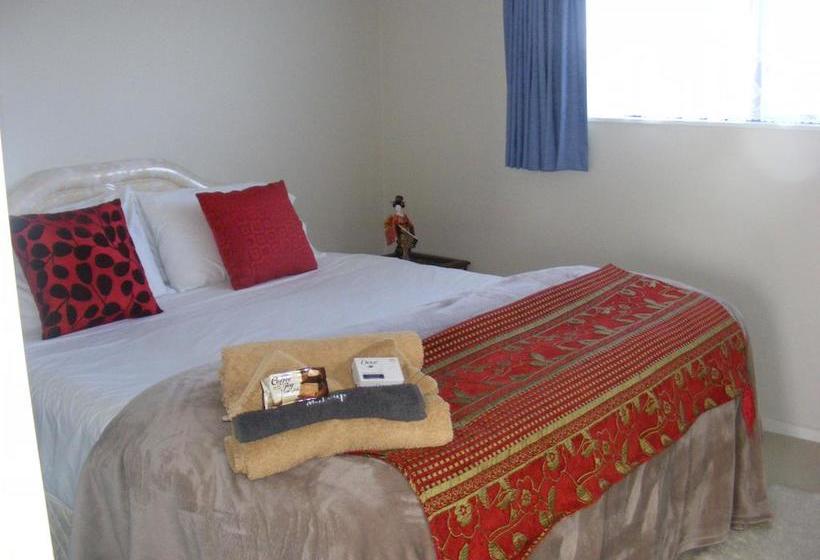 ベッドアンドブレックファースト Howick Luxury Large Home