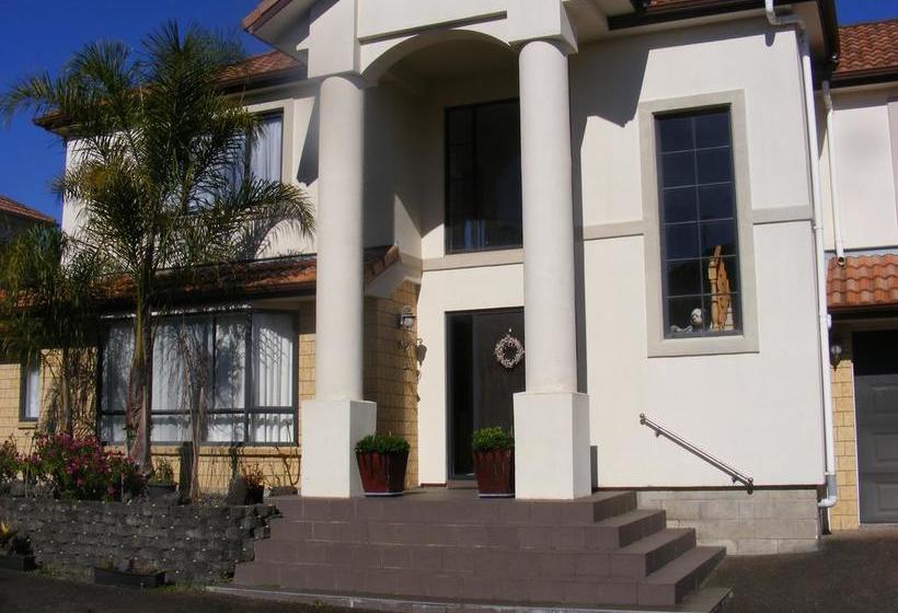 ベッドアンドブレックファースト Howick Luxury Large Home