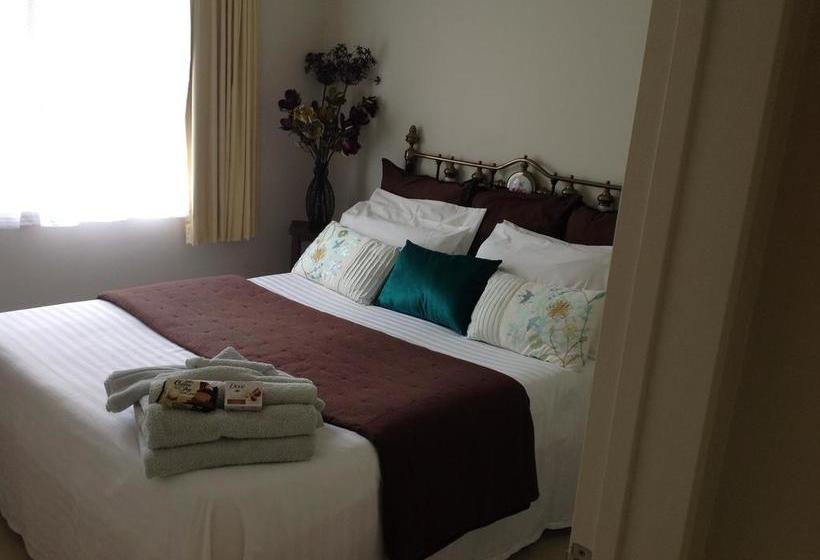 ベッドアンドブレックファースト Howick Luxury Large Home