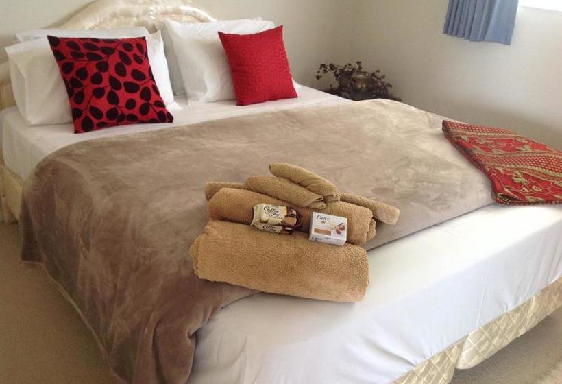 ベッドアンドブレックファースト Howick Luxury Large Home