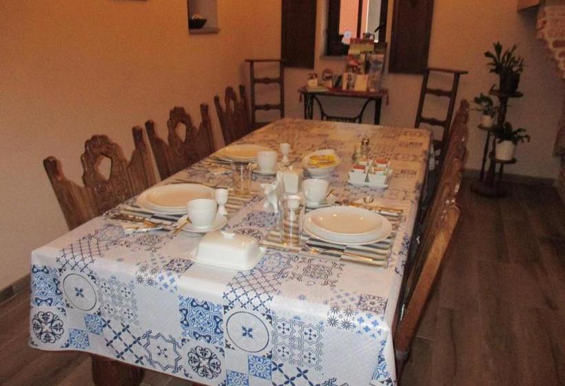 تختخواب و صبحانه The Lost Mills